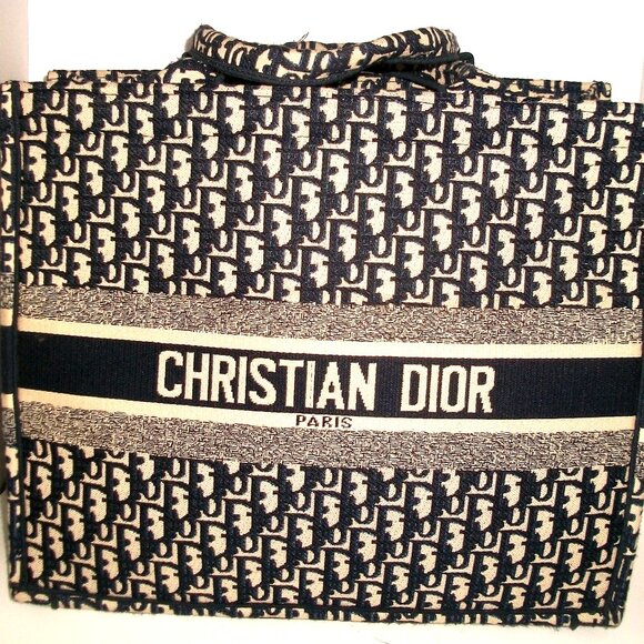 Large Fabric Tote in Style of Logo Book Tote NOT Christian Dior - Picture 1 of 7